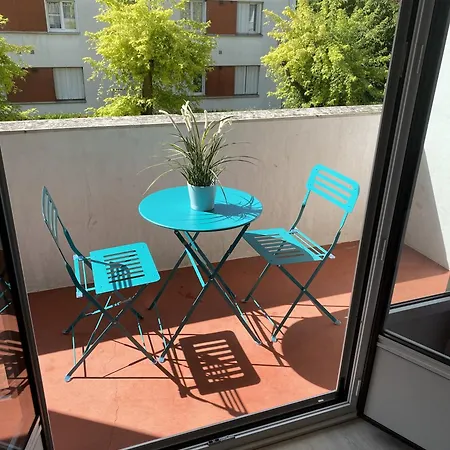 Grand Avec Loggia Lägenhet *